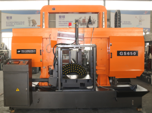 GS650數(shù)控臥式帶鋸床送料行程可達(dá)6m