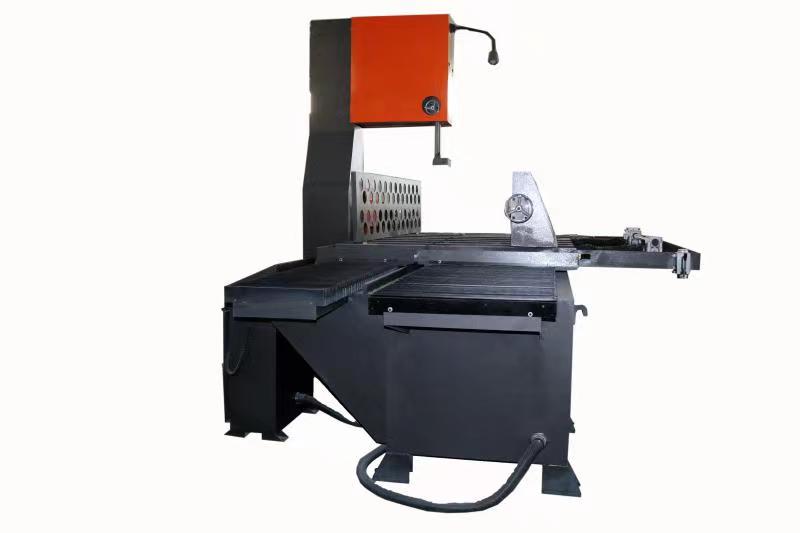 石墨帶鋸床的專業應用介紹